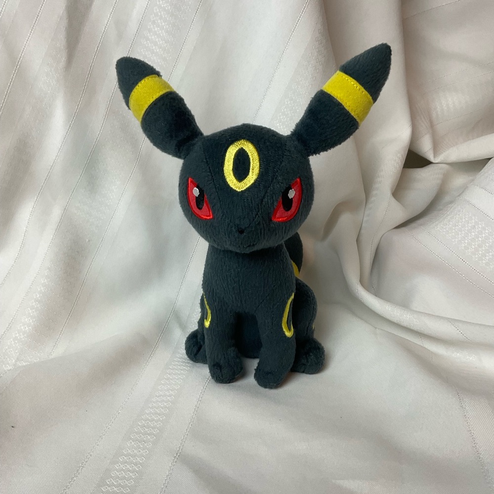 Pokemon UMBREON 9” Plush Nintendo Game Freak Evee Evolution Toy. Tomy